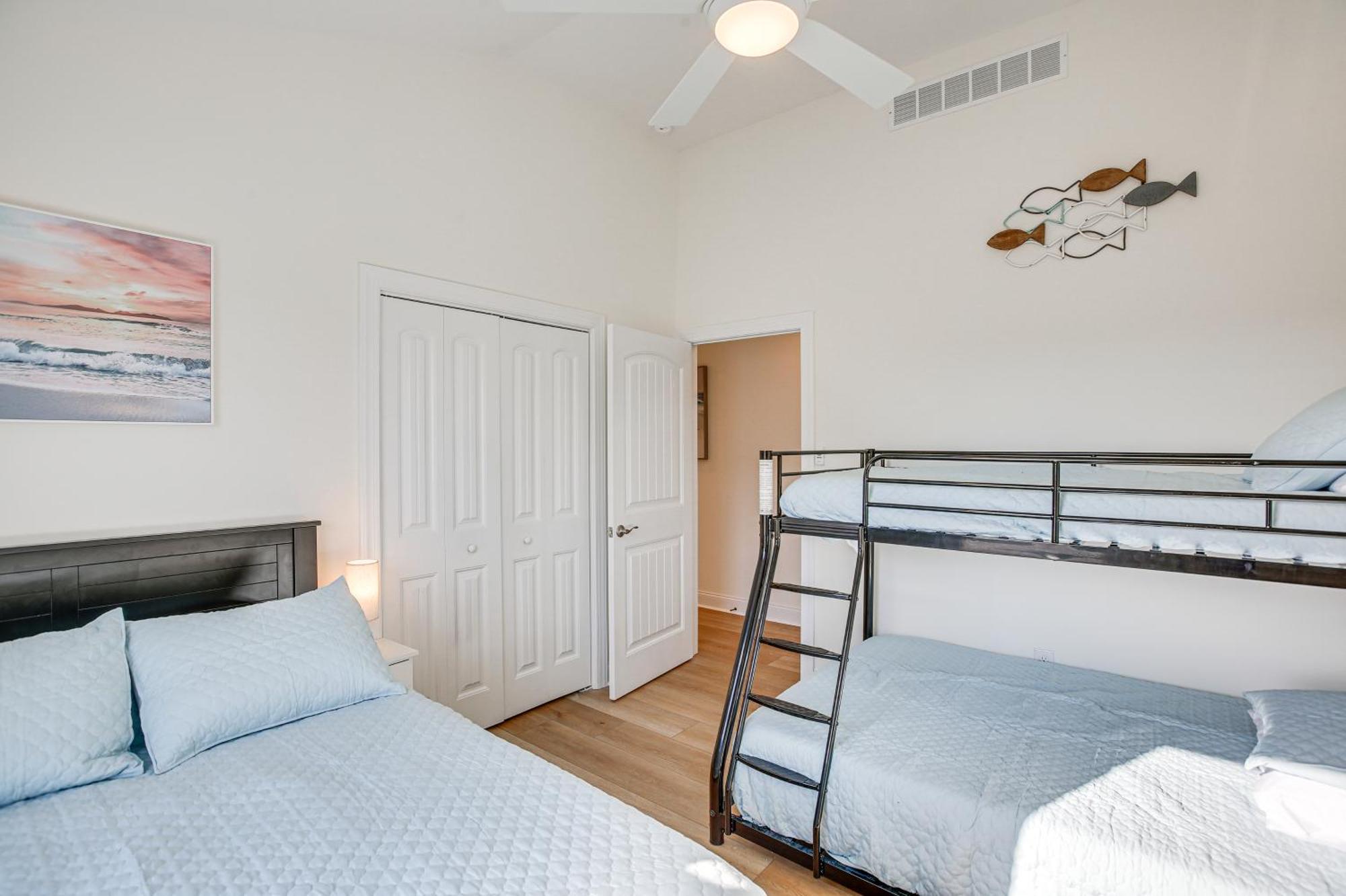 Spacious Wildwood Condo Walk To Beach! Екстер'єр фото